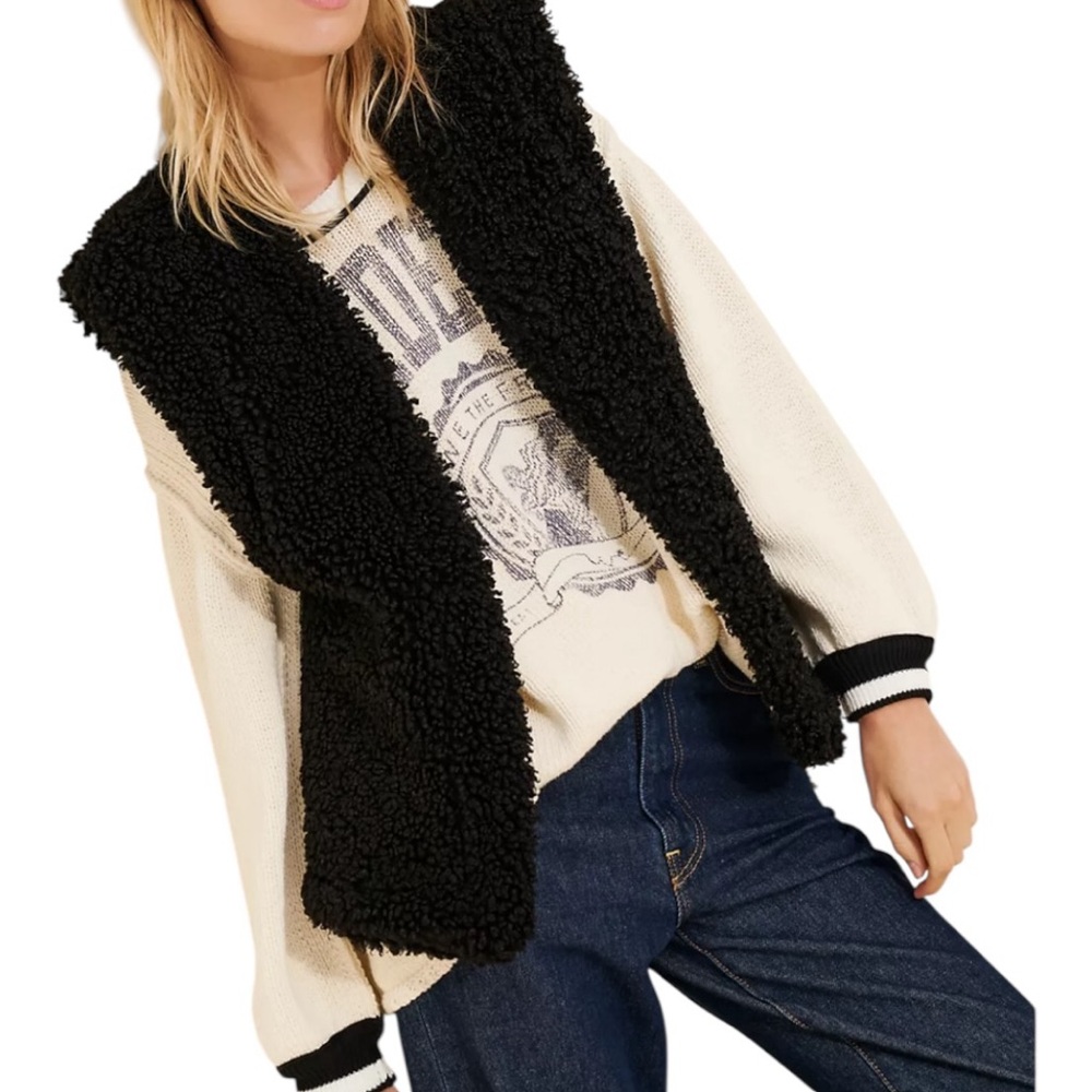 WeWoreWhat Curly Sherpa Vegan Leather Reversible Relaxed Fit Vest - Picture 3 of 7